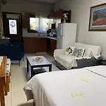 Retreat * Kyperounda
