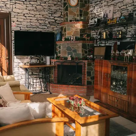 Vista - Mountain Getaway Kyperounda