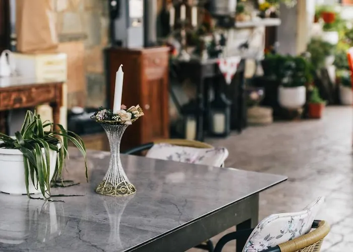 Semesterbostad Retreat Kyperounda